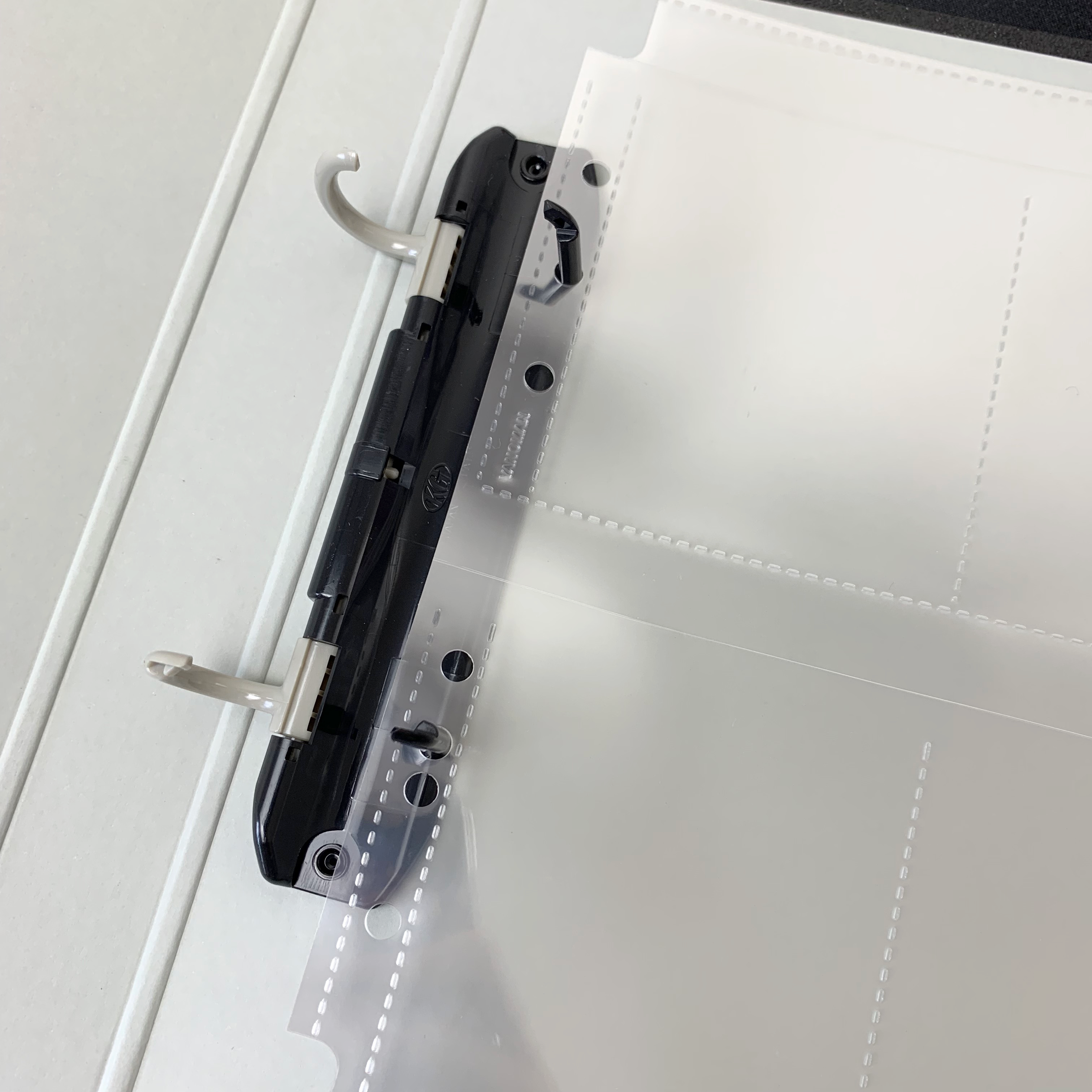 YANOMAN COLLECTION CARD BINDER 4 POCKET BLUE