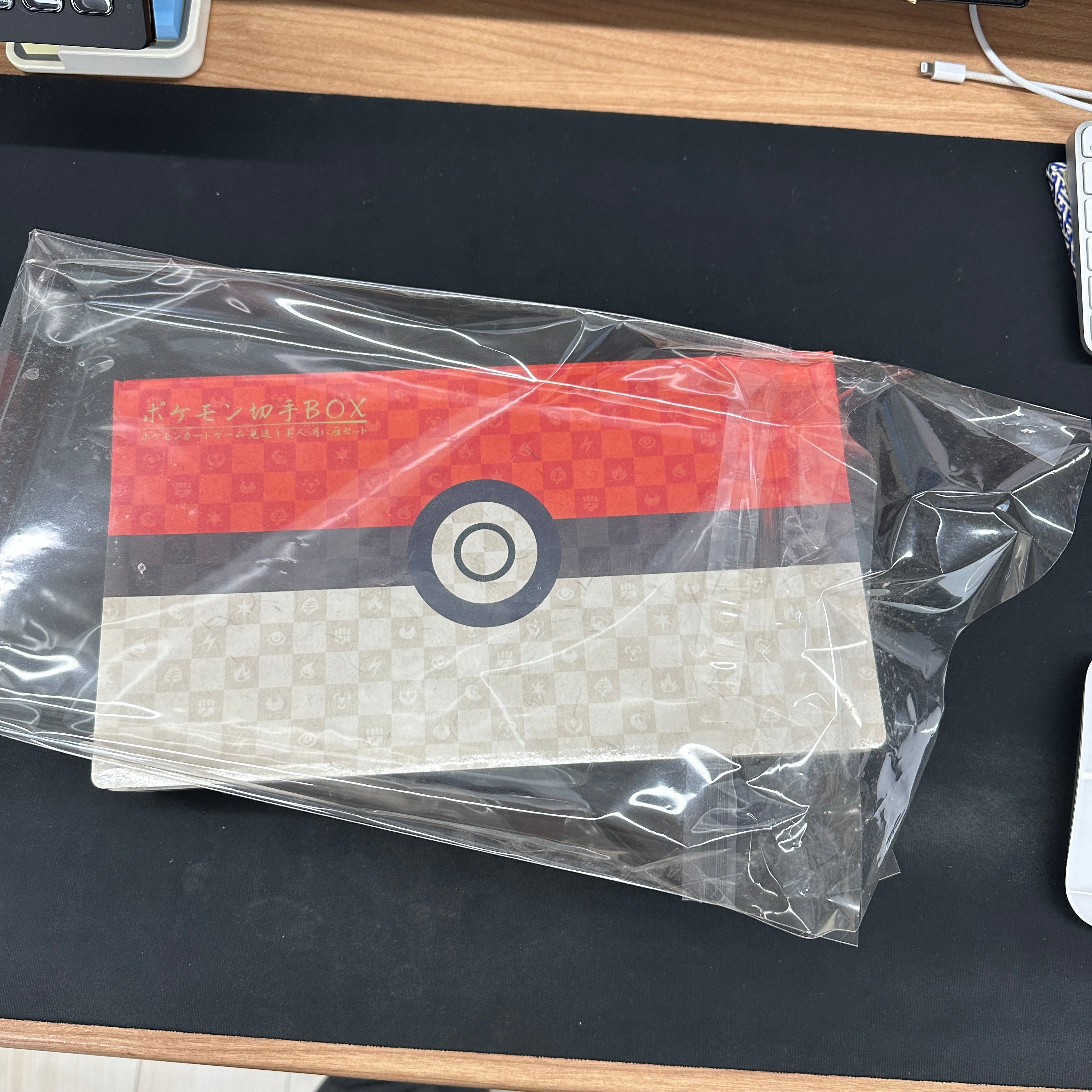 POKÉMON KITTE BOX ～ Pokémon Card Game Mikaeri Bijin・Tsuki ni